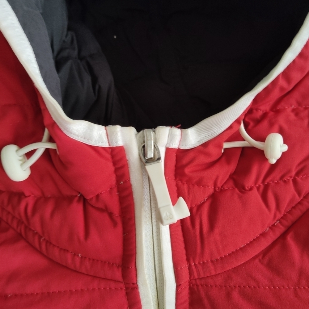 Moose Knuckles Red Redpath Hooded Down Jacket M - Picture 9 of 15